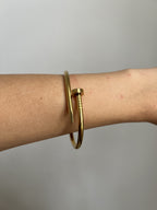 Bracelete de Prego Dourado