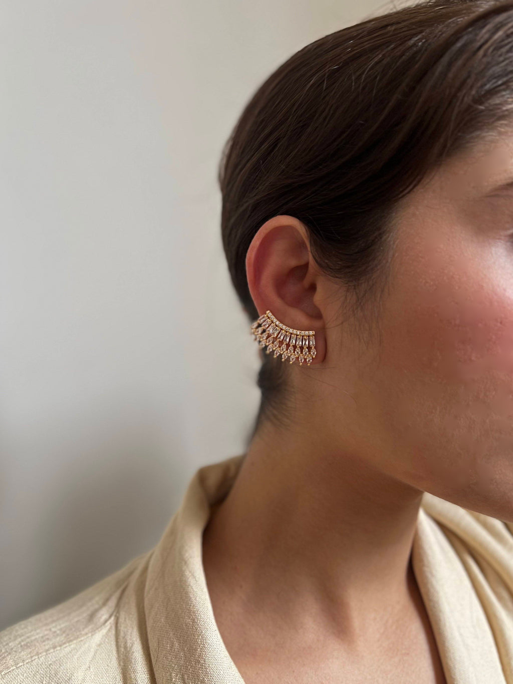 Brinco Ear Cuff Semijoia Zircônia Cristal