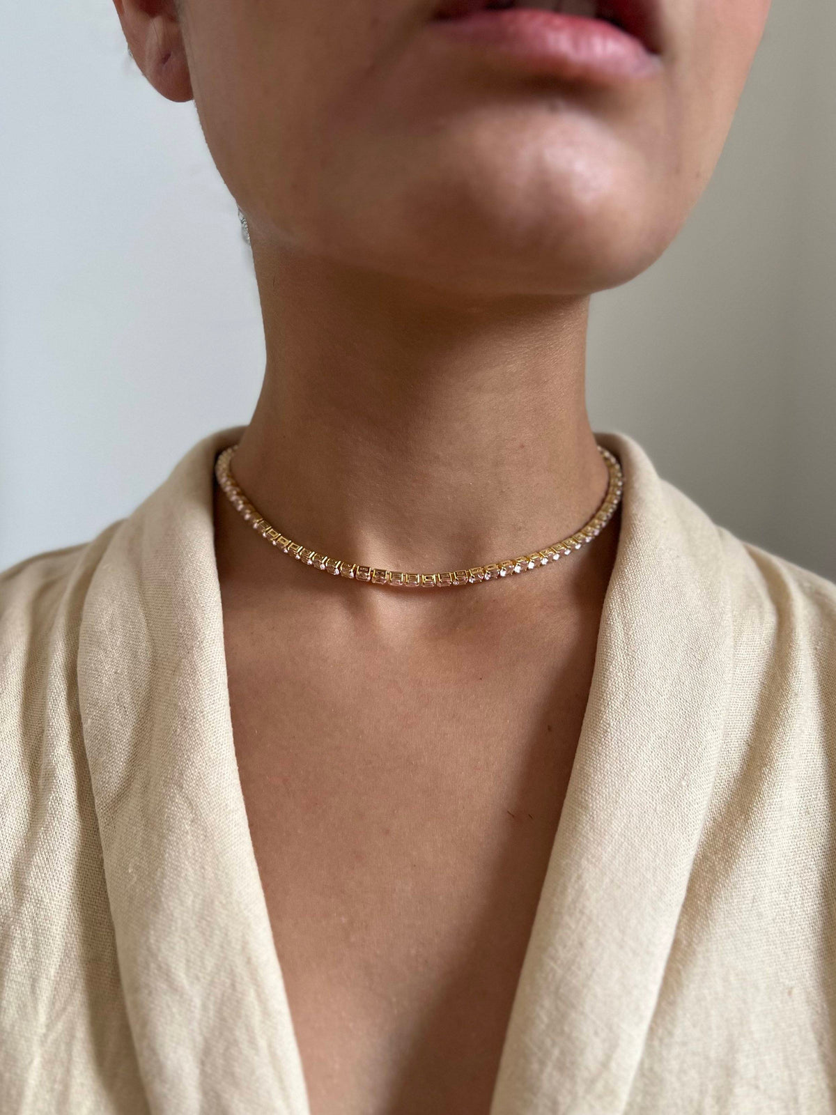 Choker Folheado a Ouro 18K Zircônia Rosa Claro