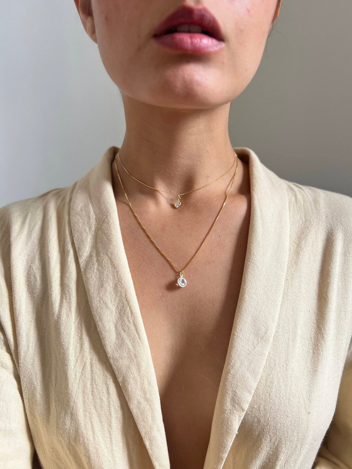 Colar Folheado a Ouro 18K Duplo Ponto de Luz