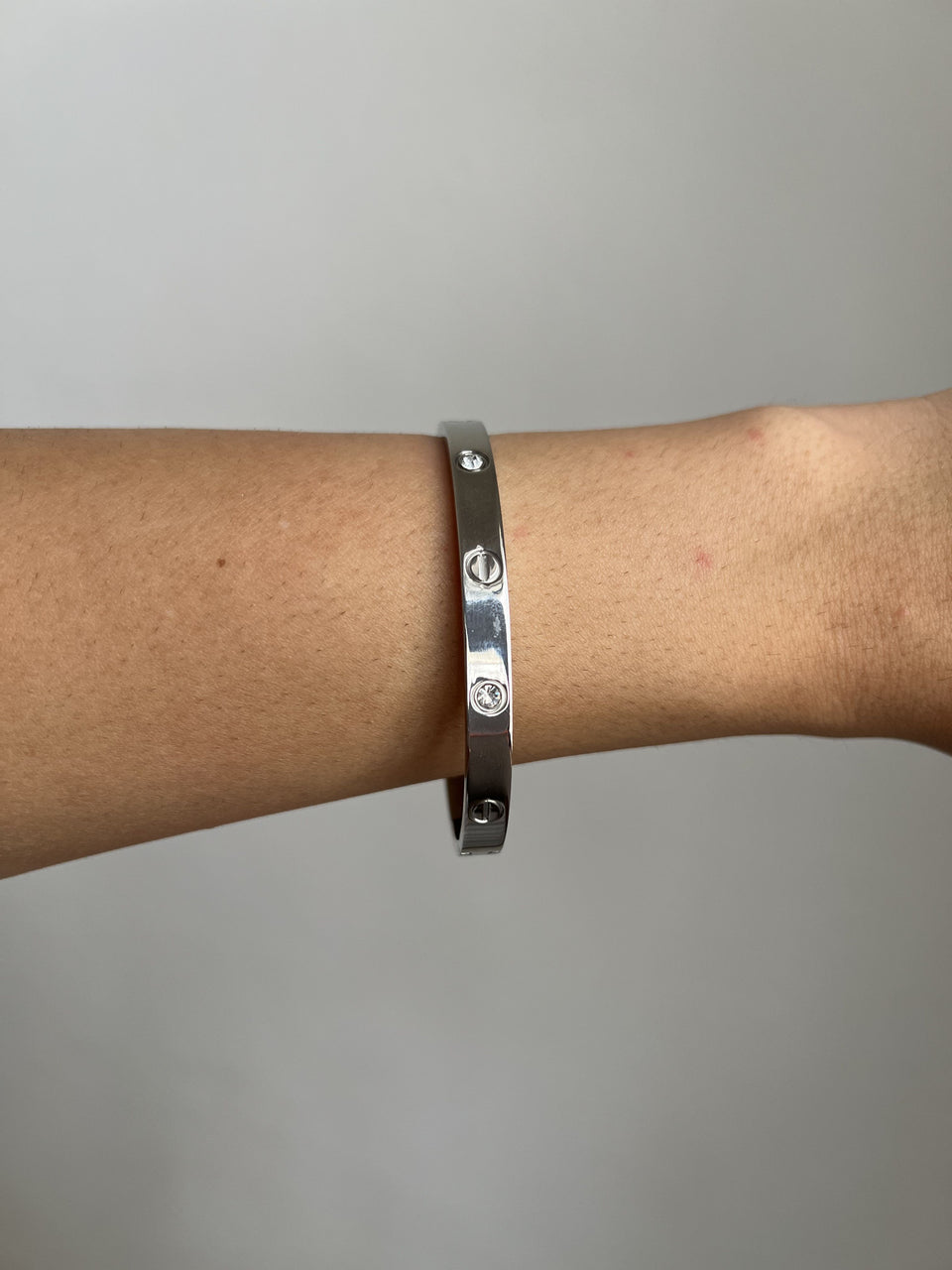 Bracelete Inspiração com Zircônia Prateado Aço Inoxidável