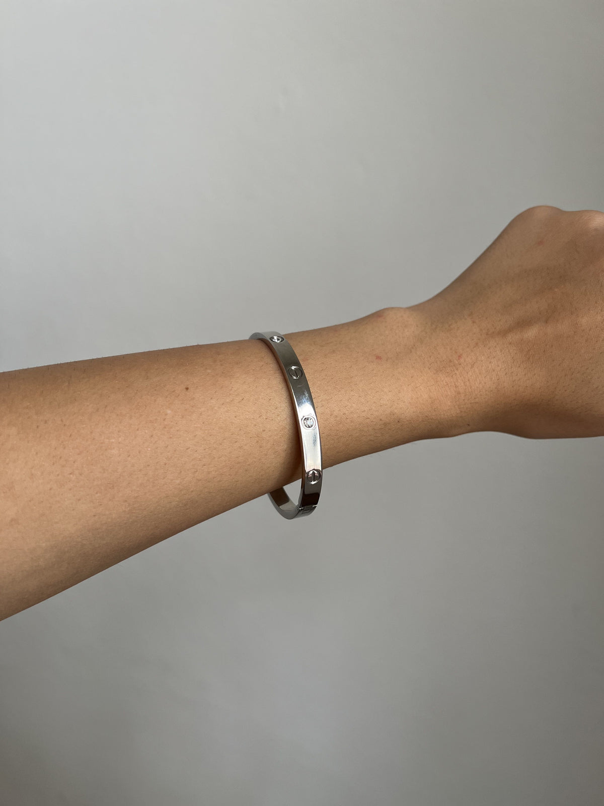 Bracelete Inspiração com Zircônia Prateado Aço Inoxidável